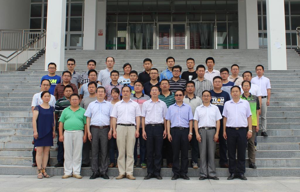 请问安徽理工大学的测绘工程英语至少要过几级