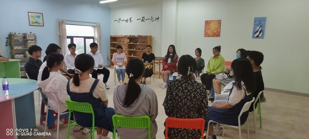 与心相约健康同行我校组织开展大学生团体心理辅导活动