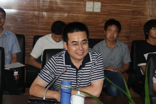 新集集团口孜东矿矿长丁家贵致欢迎辞