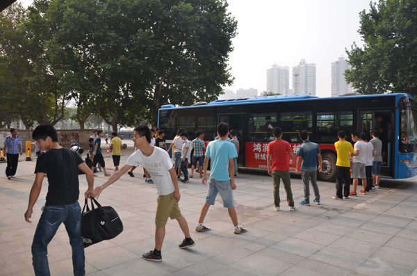 搬迁工作平稳有序